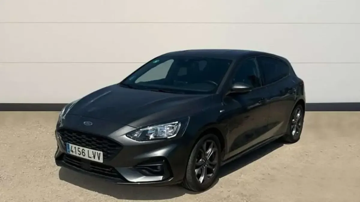 Usado Ford Focus ST-Line 125 CV (91 kW) 2022 Negro Berlina