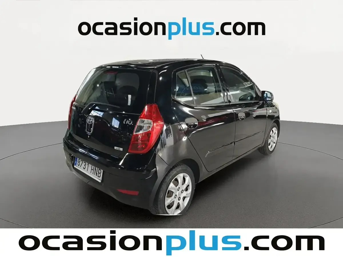 Usado Hyundai i10 Comfort 86 CV (63 kW) 2012 Negro Utilitario