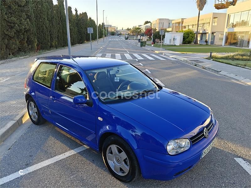 Usado VW Golf III Highline 110 CV (80 kW) 1999 Azul Berlina