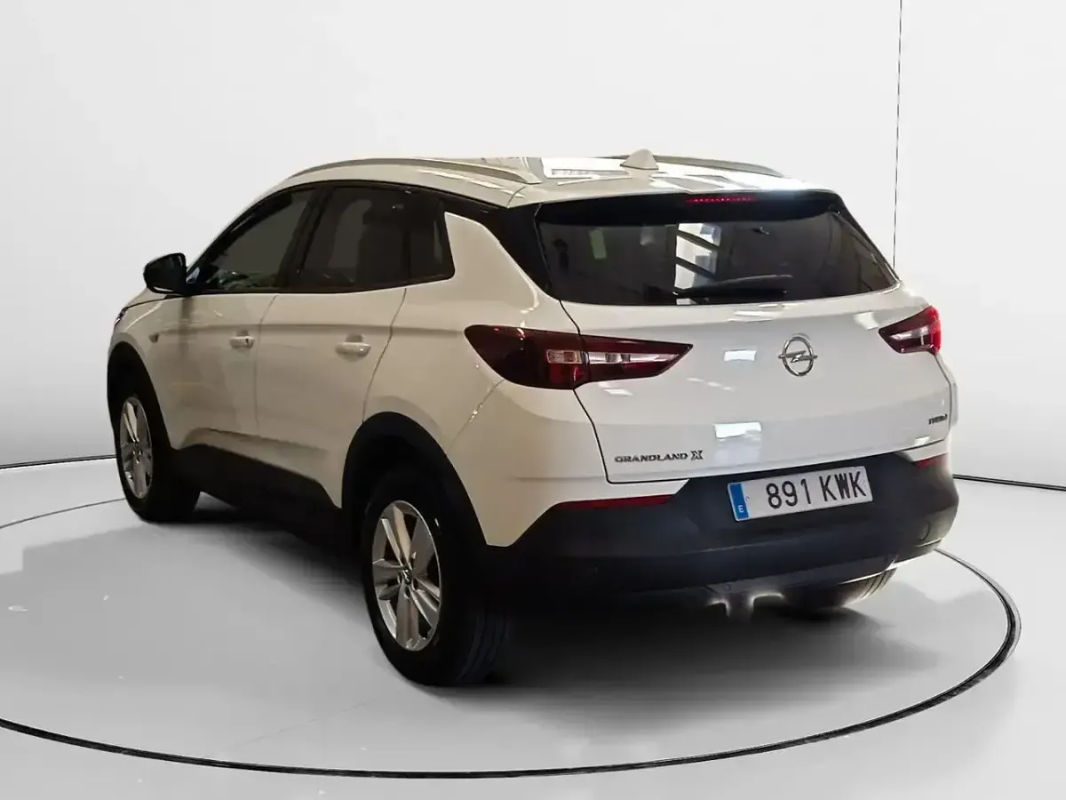 Usado Opel Grandland X Selective 130 CV (95 kW) 2019 Blanco SUV