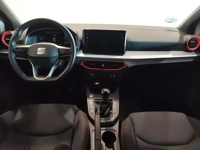 Usado Seat Ibiza FR 115 CV (84 kW) 2025 Blanco Utilitario