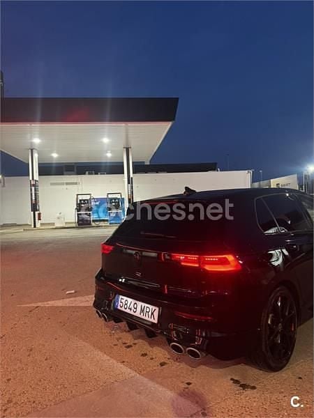 Usado VW Golf VIII R 320 CV (235 kW) 2021 Negro Berlina