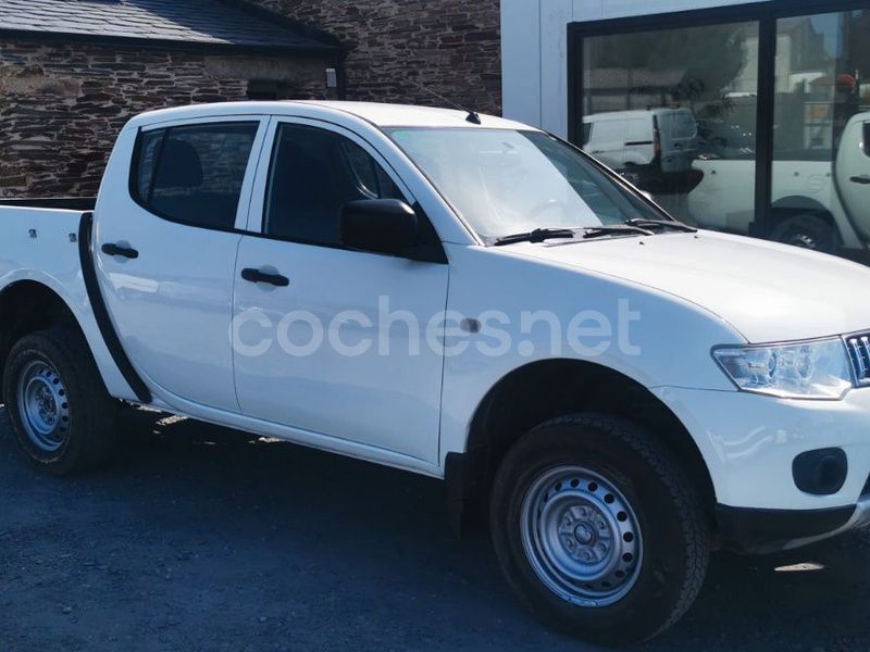 Blanco Usado 2011 Mitsubishi L200 Recogida | 12.000 € - Imagen 1/4