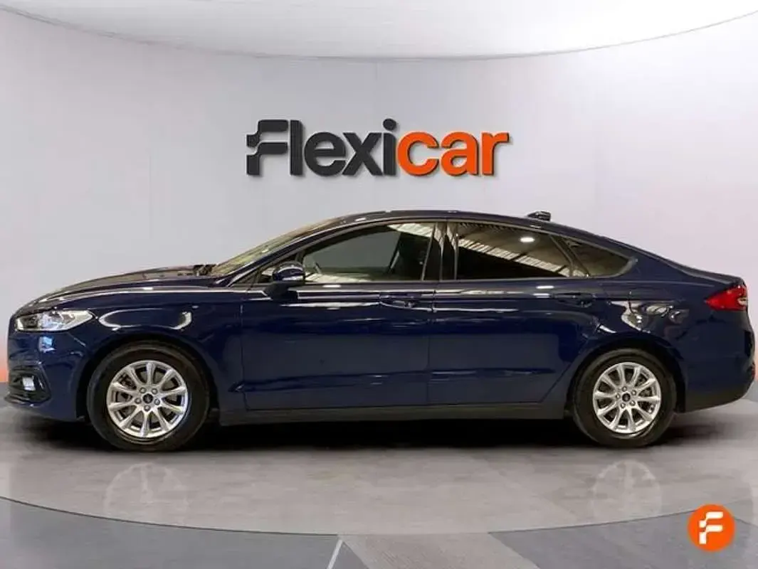 Usado Ford Mondeo Trend 188 CV (138 kW) 2021 Azul Berlina