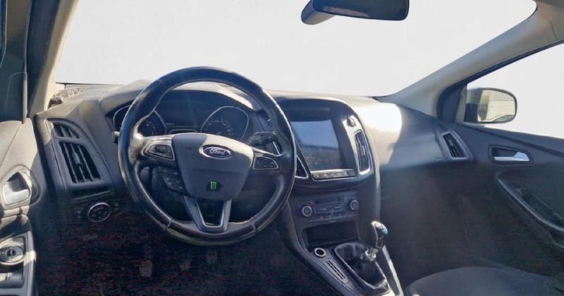 Usado Ford Focus Trend+ 120 CV (88 kW) 2017