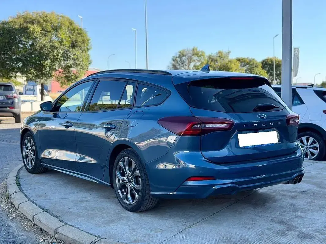 Usado Ford Focus ST-Line X 155 CV (114 kW) 2024 Azul Familiar