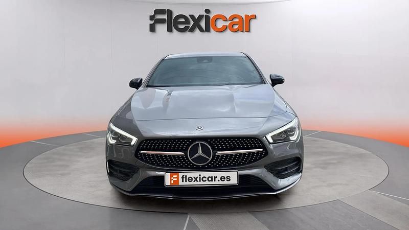 Usado Mercedes CLA200 Shooting Brake 150 CV (110 kW) 2020 Gris Familiar