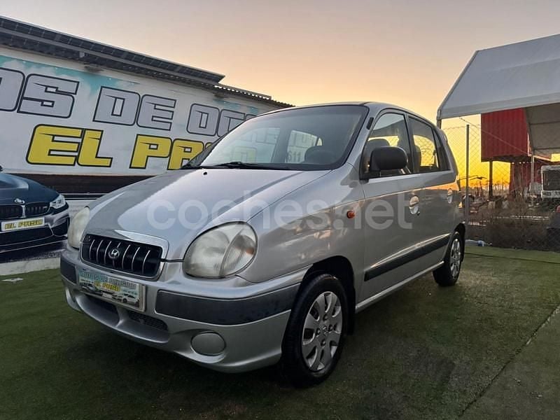 Usado Hyundai Atos GLS 55 CV (40 kW) 2000 Gris / plata Utilitario