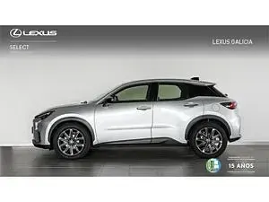 Usado Lexus LBX 136 CV (100 kW) 2026 Plata SUV