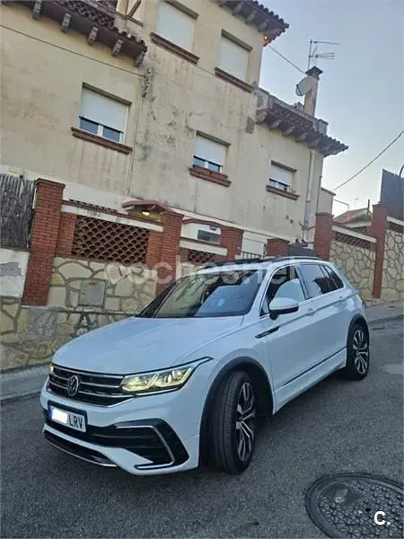Usado VW Tiguan R-line 200 CV (147 kW) 2021 Blanco SUV