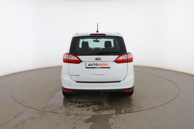 Usado Ford Grand C-Max Business Edition 120 CV (88 kW) 2017 Blanco Monovolumen