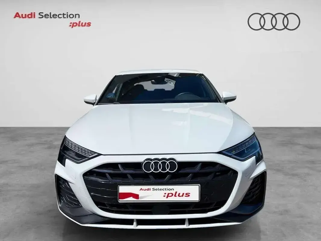 Usado Audi A3 Sportback e-tron S-Line 204 CV (150 kW) 2025 Blanco Utilitario