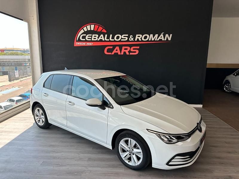 Usado VW Golf VIII Life 130 CV (95 kW) 2022 Blanco Berlina