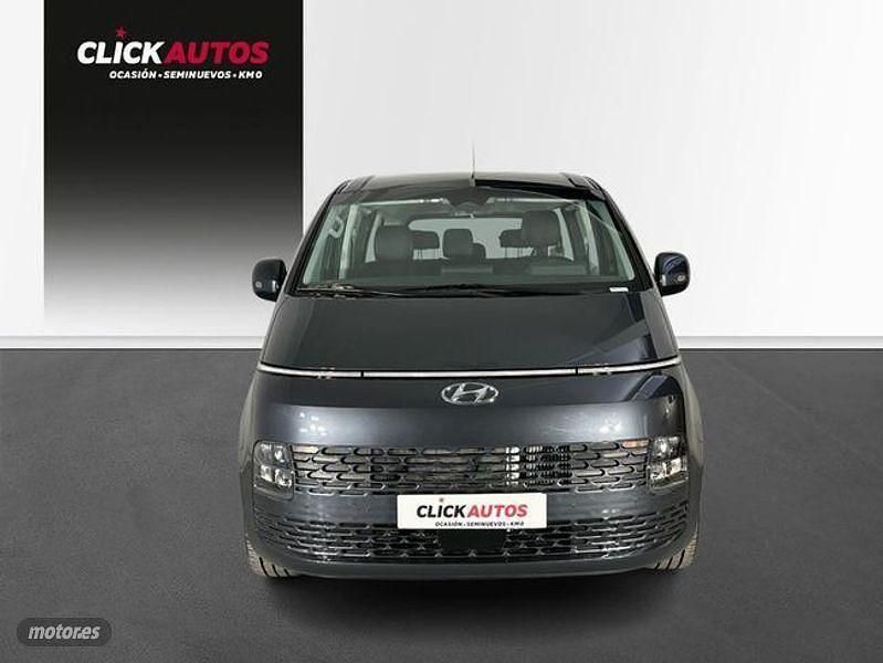 Usado Hyundai Staria 177 CV (130 kW) 2023 Gris Monovolumen