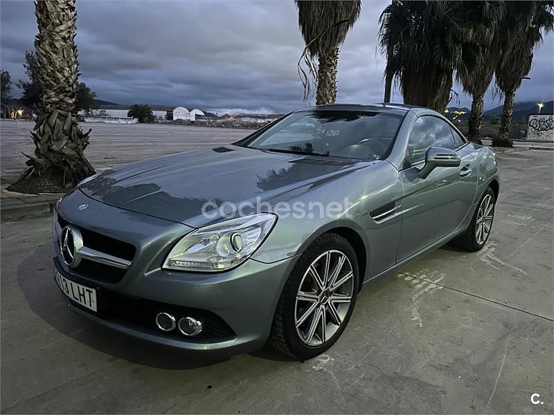 Usado Mercedes SLK200 184 CV (135 kW) 2011 Gris / plata Descapotable