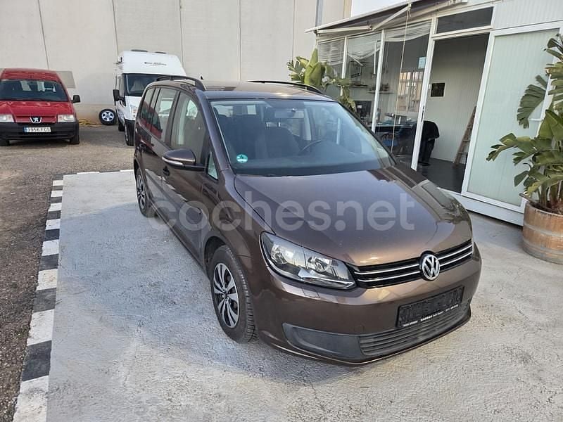 Marrón Usado 2012 VW Touran Edition Monovolumen | 8700 € (Un poco caro) - Imagen 1/4