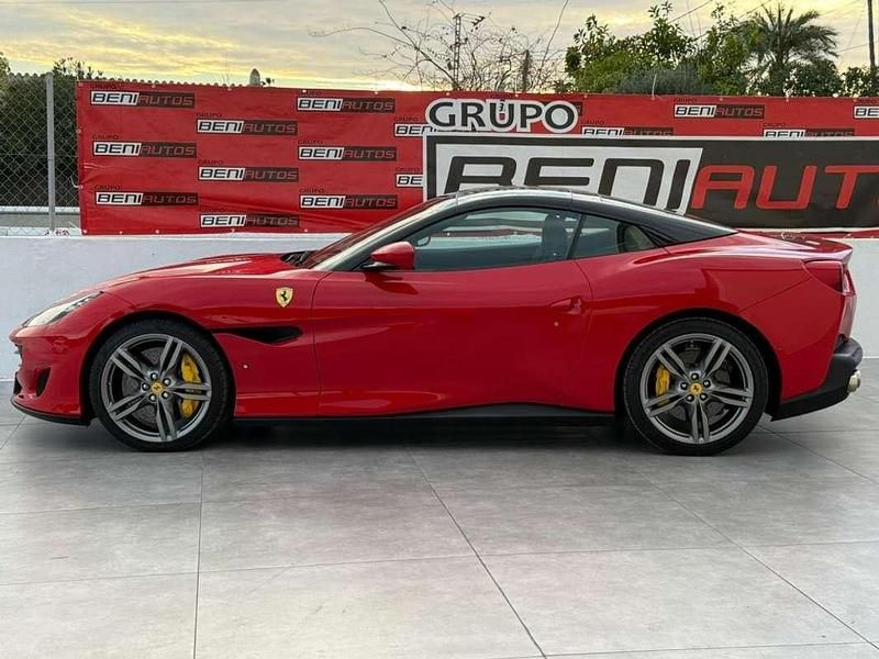 Usado Ferrari Portofino 600 CV (441 kW) 2020 Rojo Descapotable