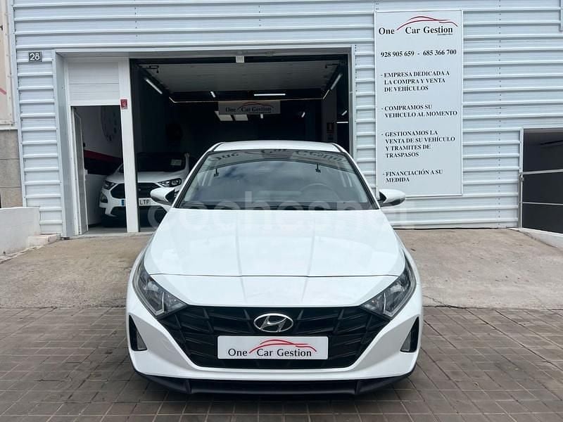 Usado Hyundai i20 84 CV (61 kW) 2022 Blanco Berlina