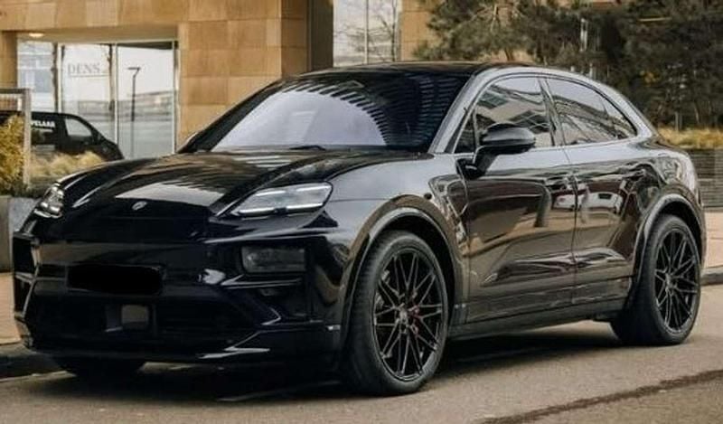 Usado Porsche Macan 300 kW (408 CV) 2025 Negro SUV
