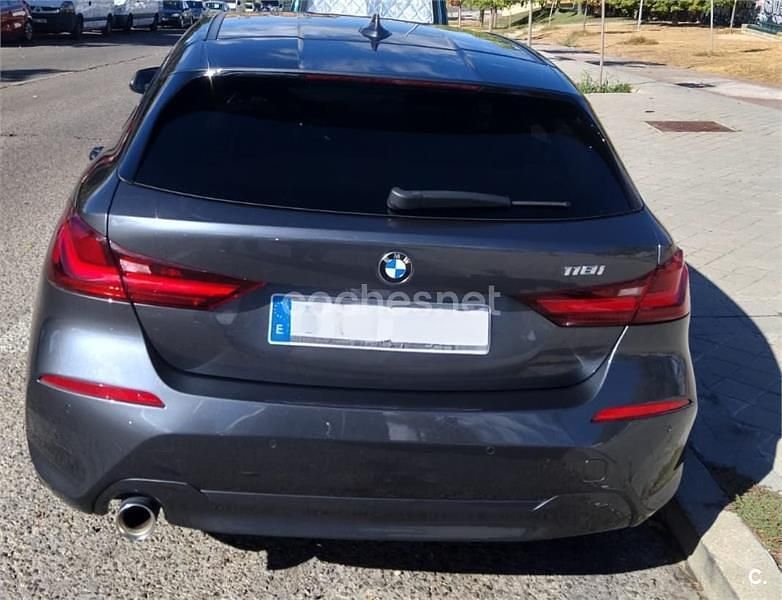 Usado BMW 118 140 CV (102 kW) 2021 Gris / plata Utilitario
