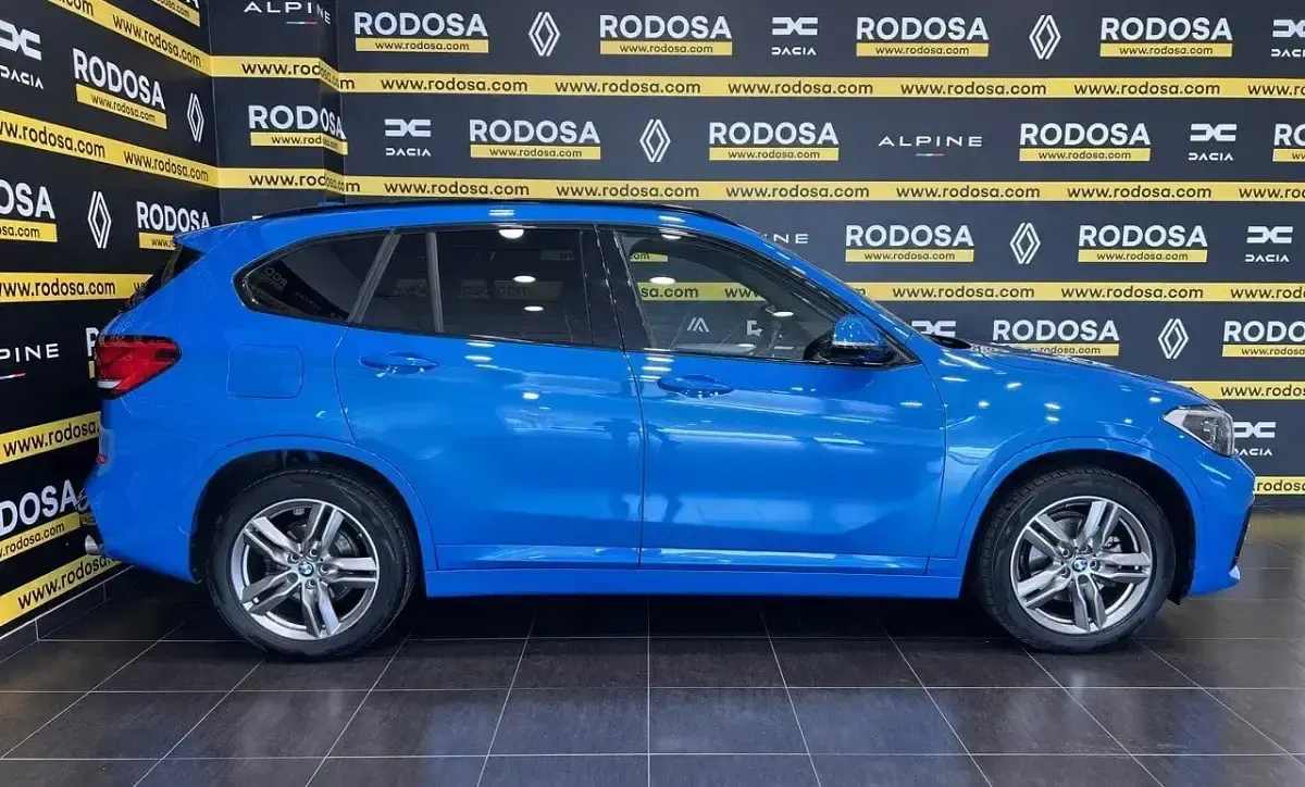 Usado BMW X1 Comfort Edition 150 CV (110 kW) 2021 Azul SUV