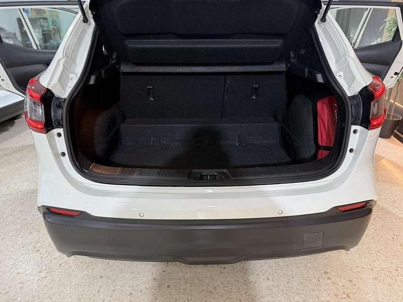 Usado Nissan Qashqai N-Connecta 116 CV (85 kW) 2021 Blanco SUV