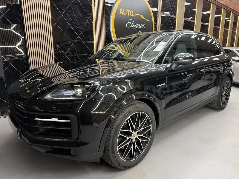 Usado Porsche Cayenne E-Hybrid 470 CV (345 kW) 2024 Negro SUV