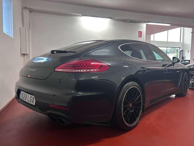 Usado Porsche Panamera S E-Hybrid 416 CV (305 kW) 2016 Negro Berlina