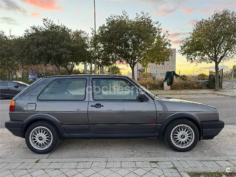 Usado VW Golf III GTI 112 CV (82 kW) 1991 Gris / plata Utilitario