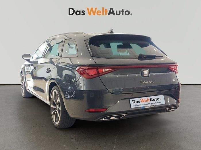 Gris Nuevo 2025 Seat Leon FR | 29.300 € (Caro) - Imagen 1/4