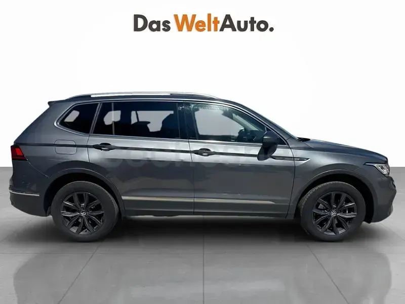 Usado VW Tiguan Allspace Life 150 CV (110 kW) 2024 Gris / plata SUV