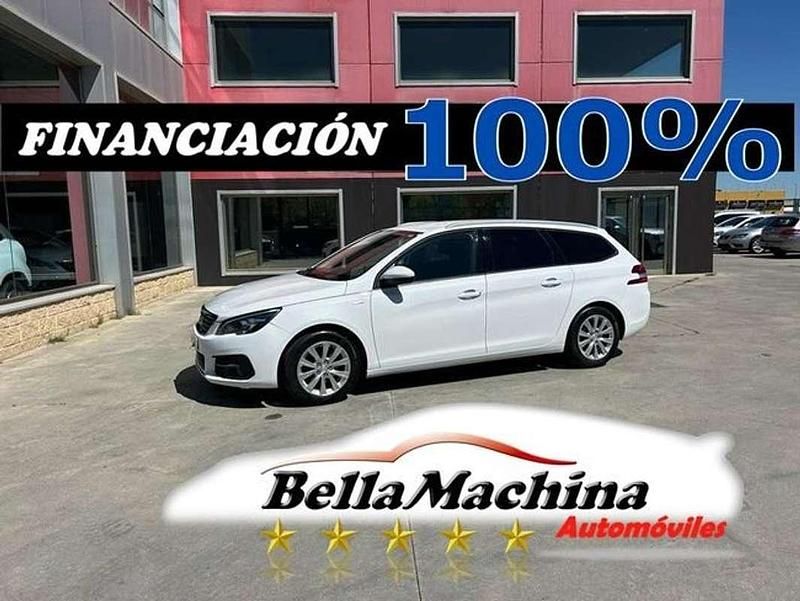 Usado Peugeot 308 SW Style 131 CV (96 kW) 2020 Blanco Familiar