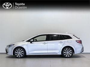 Usado Toyota Corolla Style 122 CV (89 kW) 2022 Plata Familiar