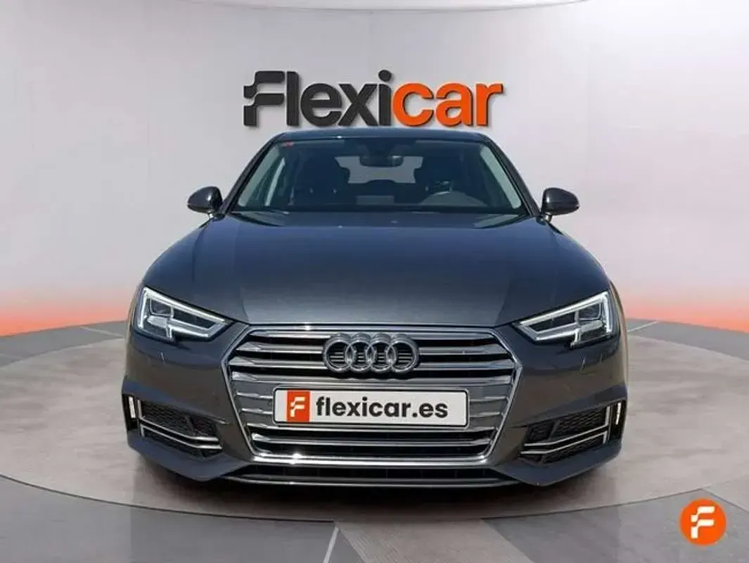 Usado Audi A4 Advanced 150 CV (110 kW) 2019 Gris Berlina