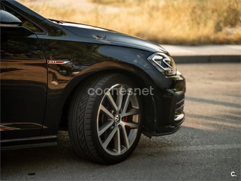 Negro Usado 2018 VW Golf VII GTI Berlina | 22.500 € (Super precio) - Imagen 1/4