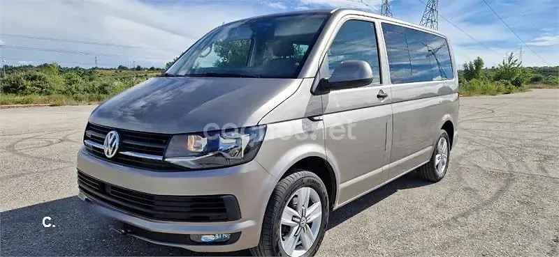Usado VW Multivan 150 CV (110 kW) 2017 Gris / plata Monovolumen