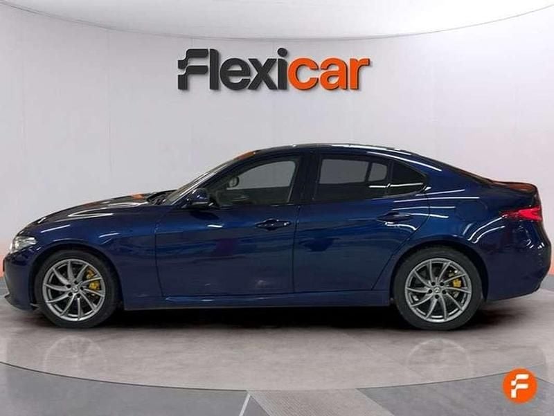 Usado Alfa Romeo Giulia Veloce 211 CV (155 kW) 2017 Azul Berlina