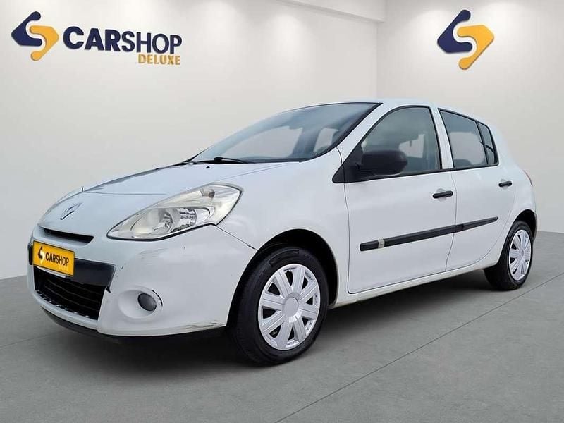 Usado Renault Clio IV Business 75 CV (55 kW) 2013 Blanco Utilitario