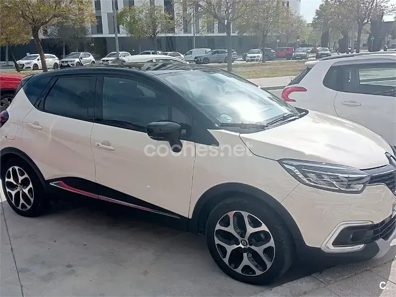 Usado Renault Captur Intens 90 CV (66 kW) 2019 Blanco SUV