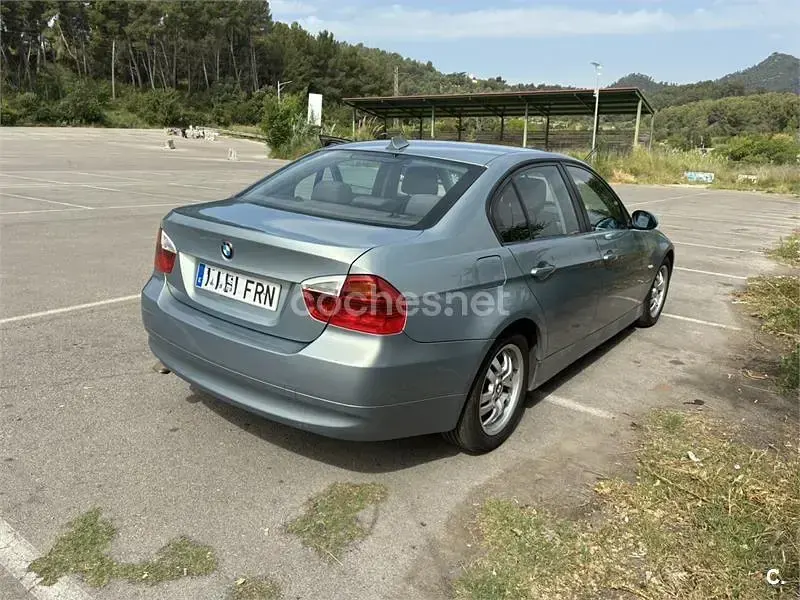 Usado BMW 318 143 CV (105 kW) 2013 Gris / plata Berlina