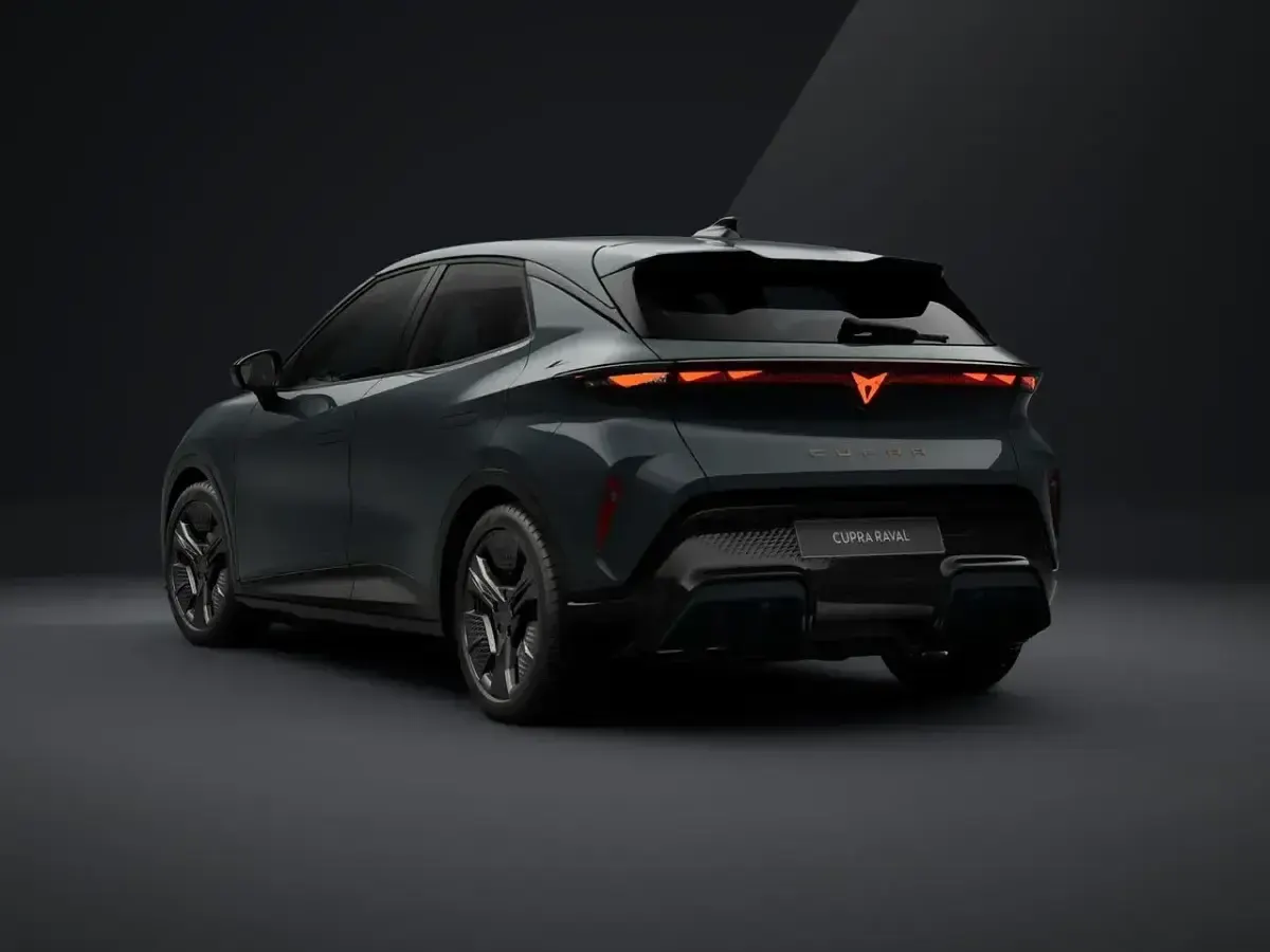 Nuevo Cupra Raval Endurance 155 kW (211 CV) 2026 Azul