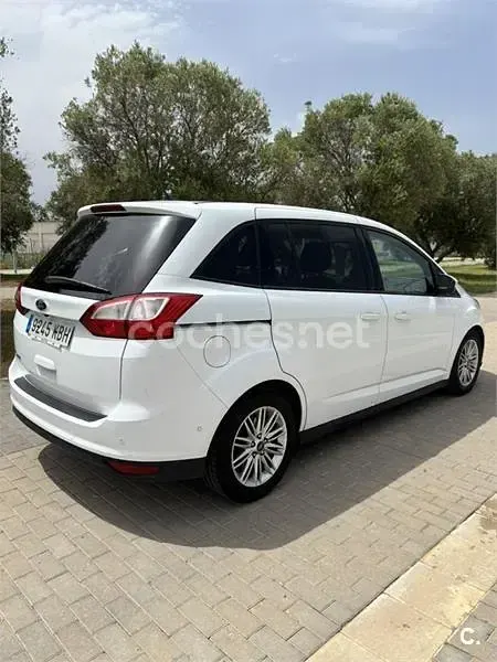 Usado Ford Grand C-Max Titanium 120 CV (88 kW) 2017 Blanco Monovolumen