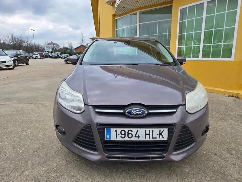 Używany Ford Focus Trend 115 KM (84 kW) 2012 Szary Hatchback