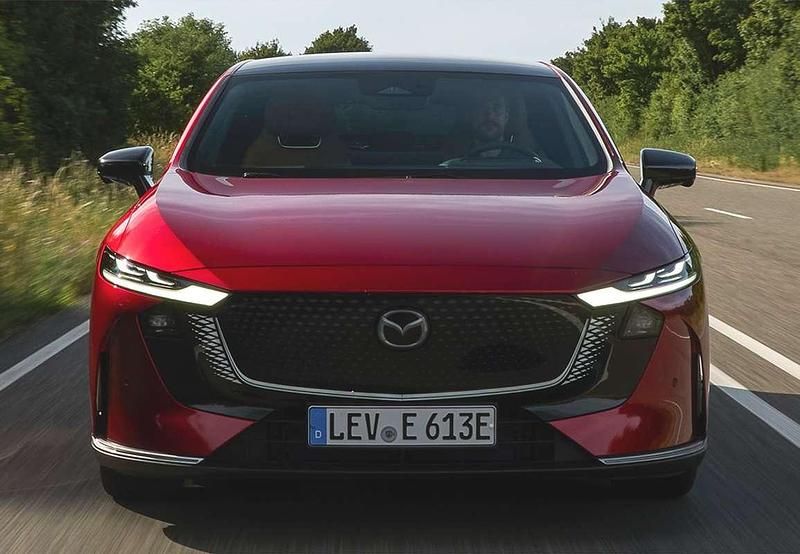 Usado Mazda 6 Luxury 150 CV (110 kW) 2016 Rojo Familiar