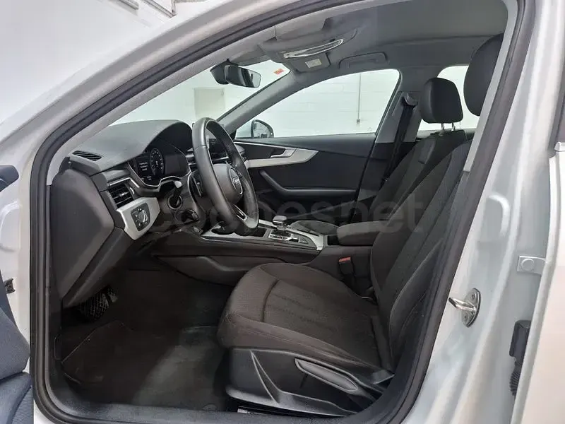 Usado Audi A4 Advanced Plus 136 CV (100 kW) 2022 Blanco Familiar