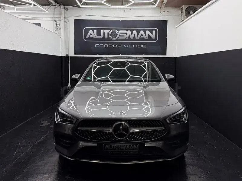 Usado Mercedes CLA250e Shooting Brake 218 CV (160 kW) 2020 Gris / plata Familiar