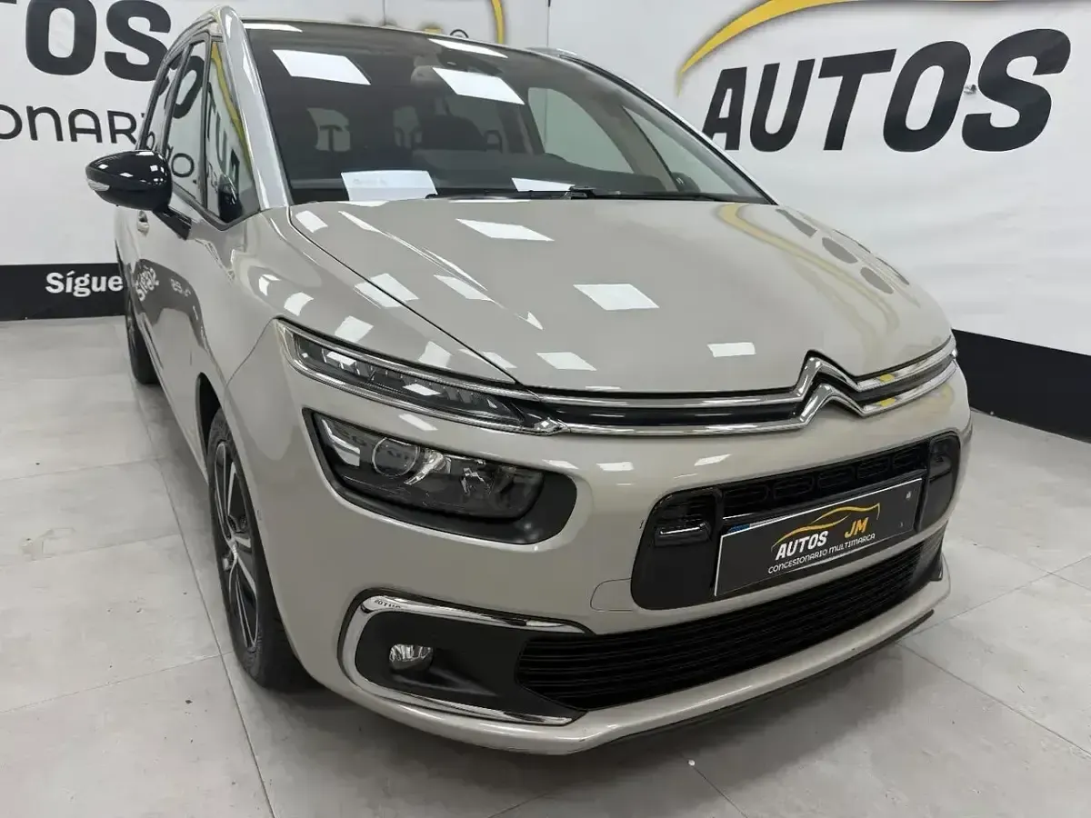 Usado Citroën C4 Feel 130 CV (95 kW) 2021 Beige