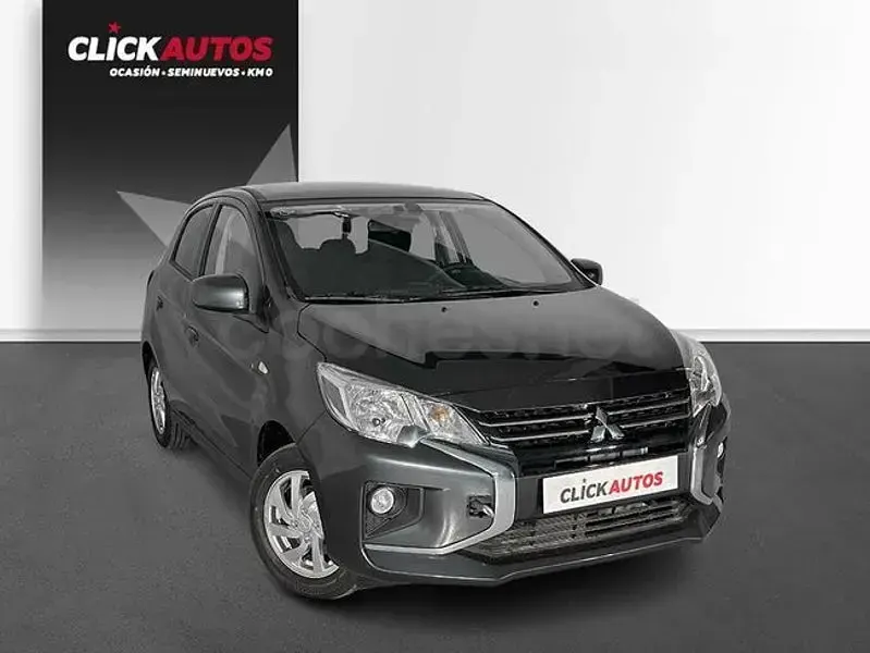 Usado Mitsubishi Space Star Motion 71 CV (52 kW) 2024 Gris / plata Utilitario