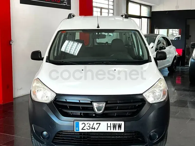 Usado Dacia Dokker Stepway 90 CV (66 kW) 2014 Blanco Monovolumen