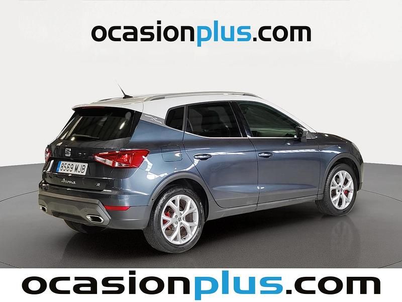 Usado Seat Arona FR 150 CV (110 kW) 2023 Gris / plata SUV
